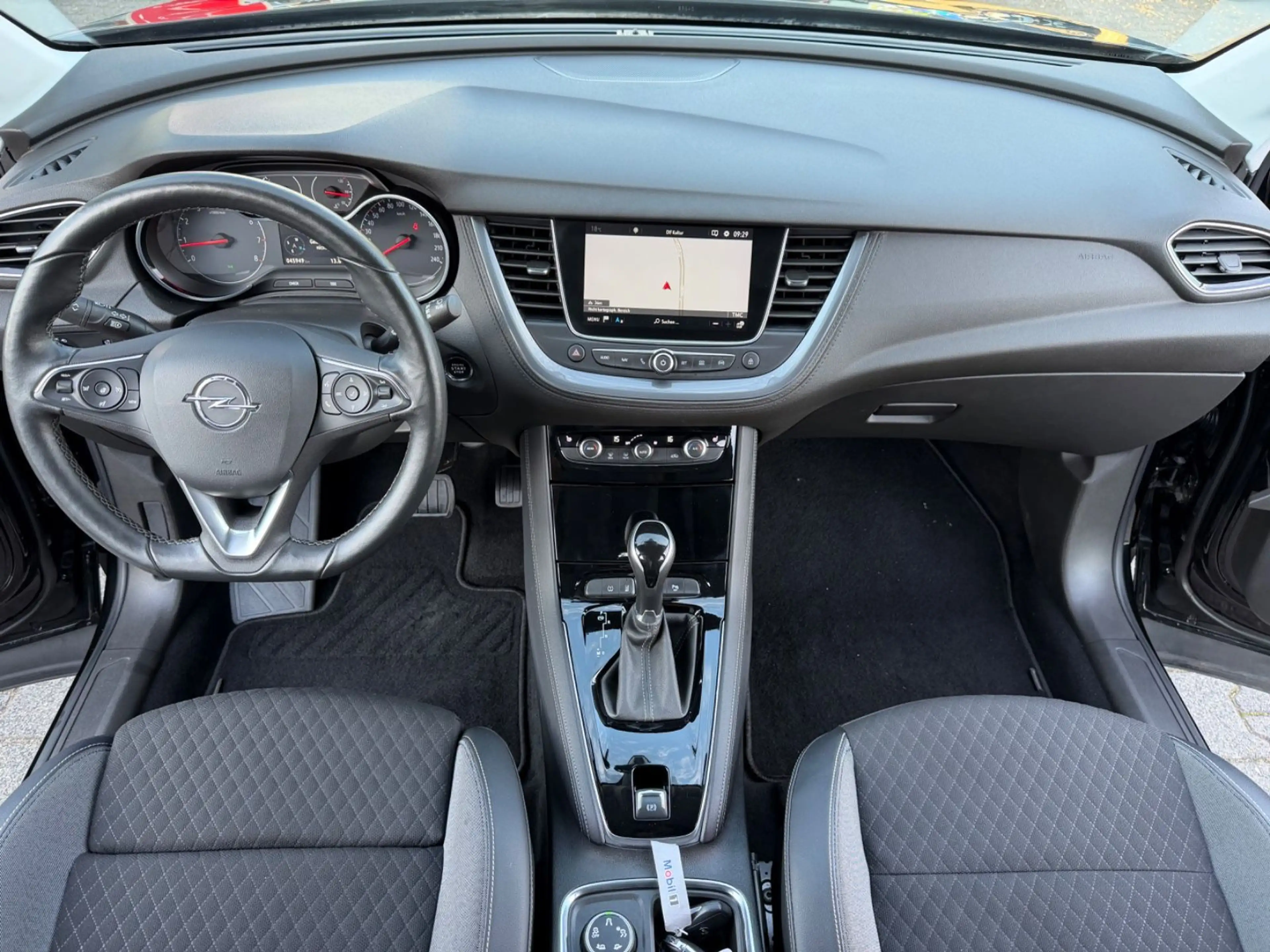 Opel Grandland X Innovation — photo 9