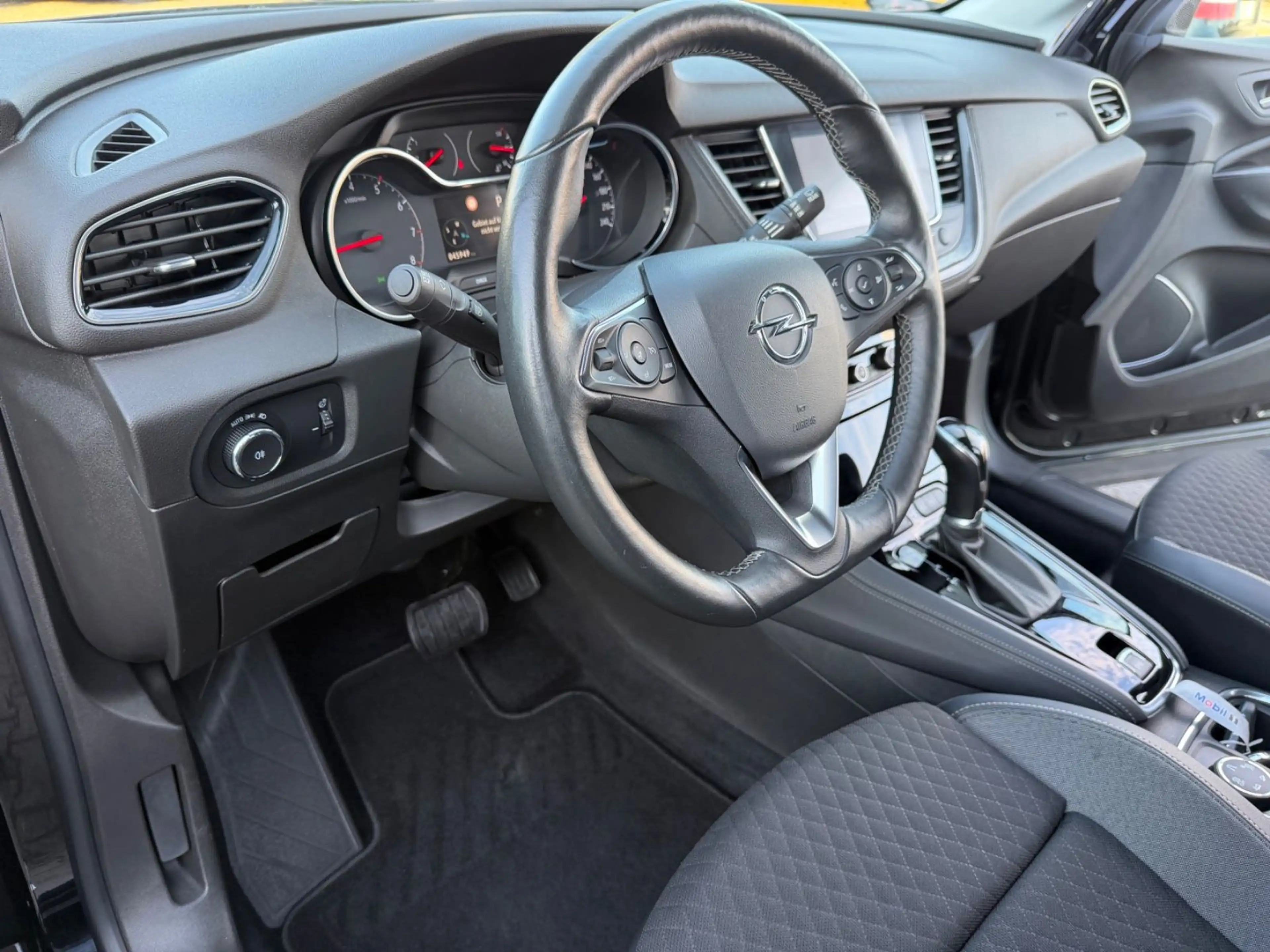 Opel Grandland X Innovation — photo 11