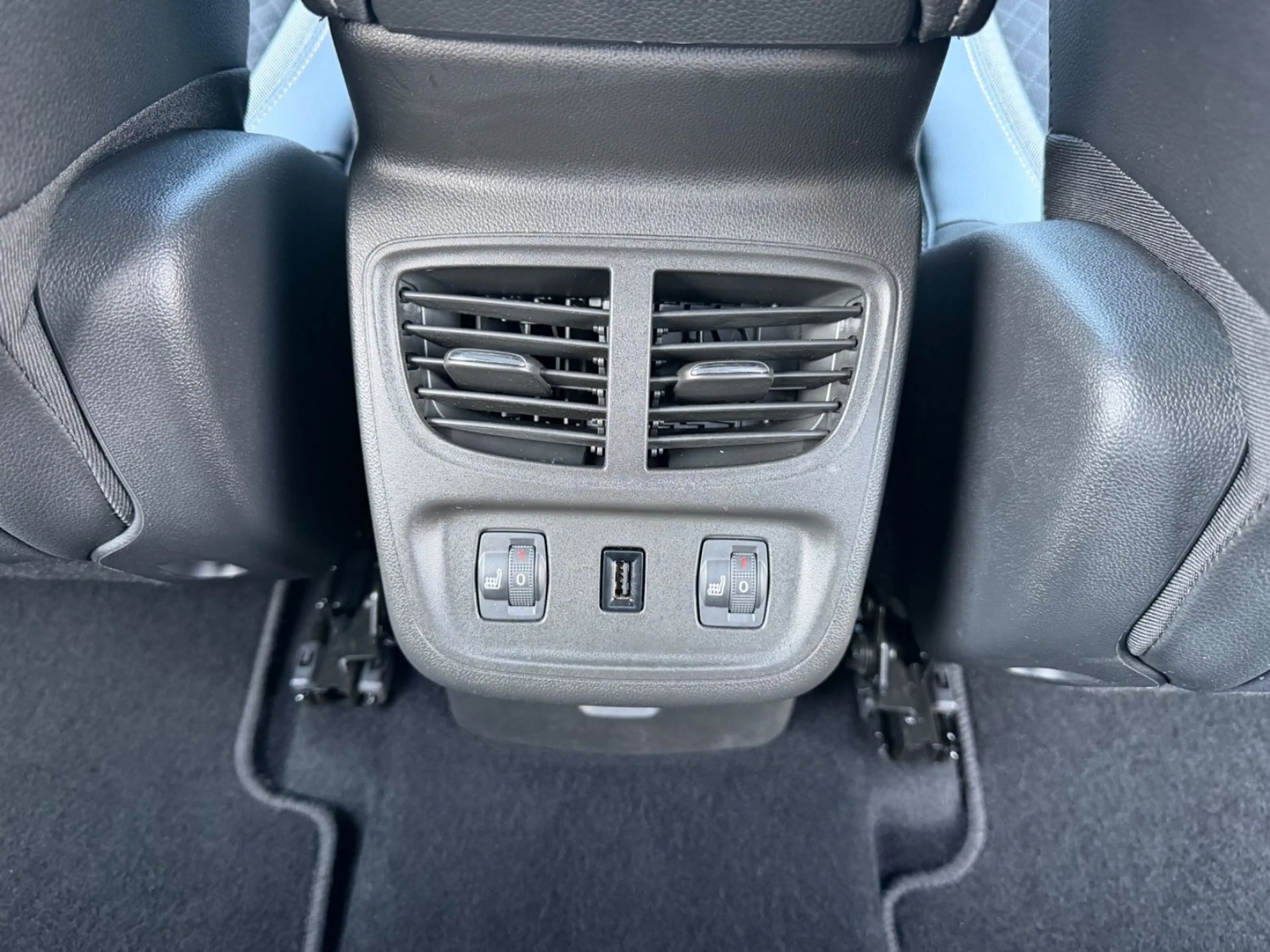 Opel Grandland X Innovation — photo 13