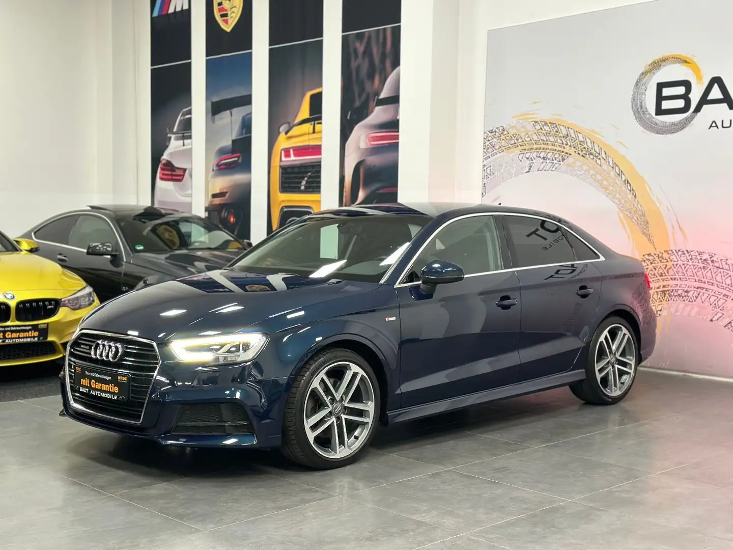 Audi A3 Limousine quattro sport S-Line S-Tronic Blauw - 1