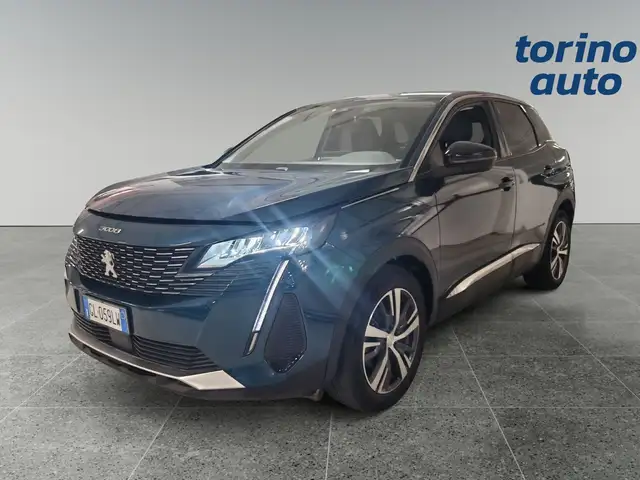 Peugeot 3008 view 3