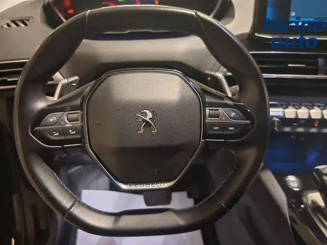 Peugeot 3008 view 9