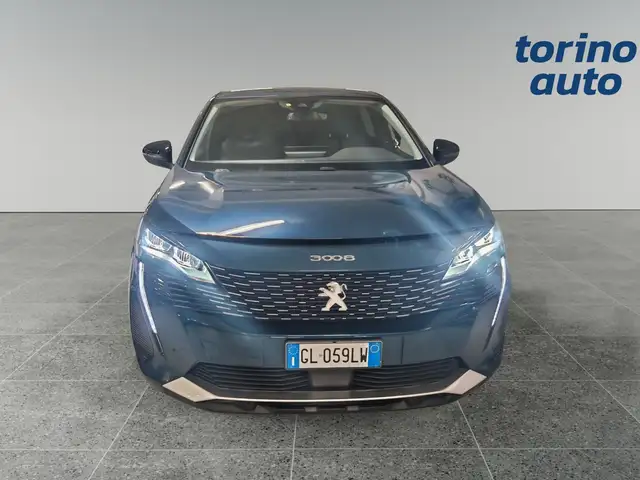 Peugeot 3008 view 2