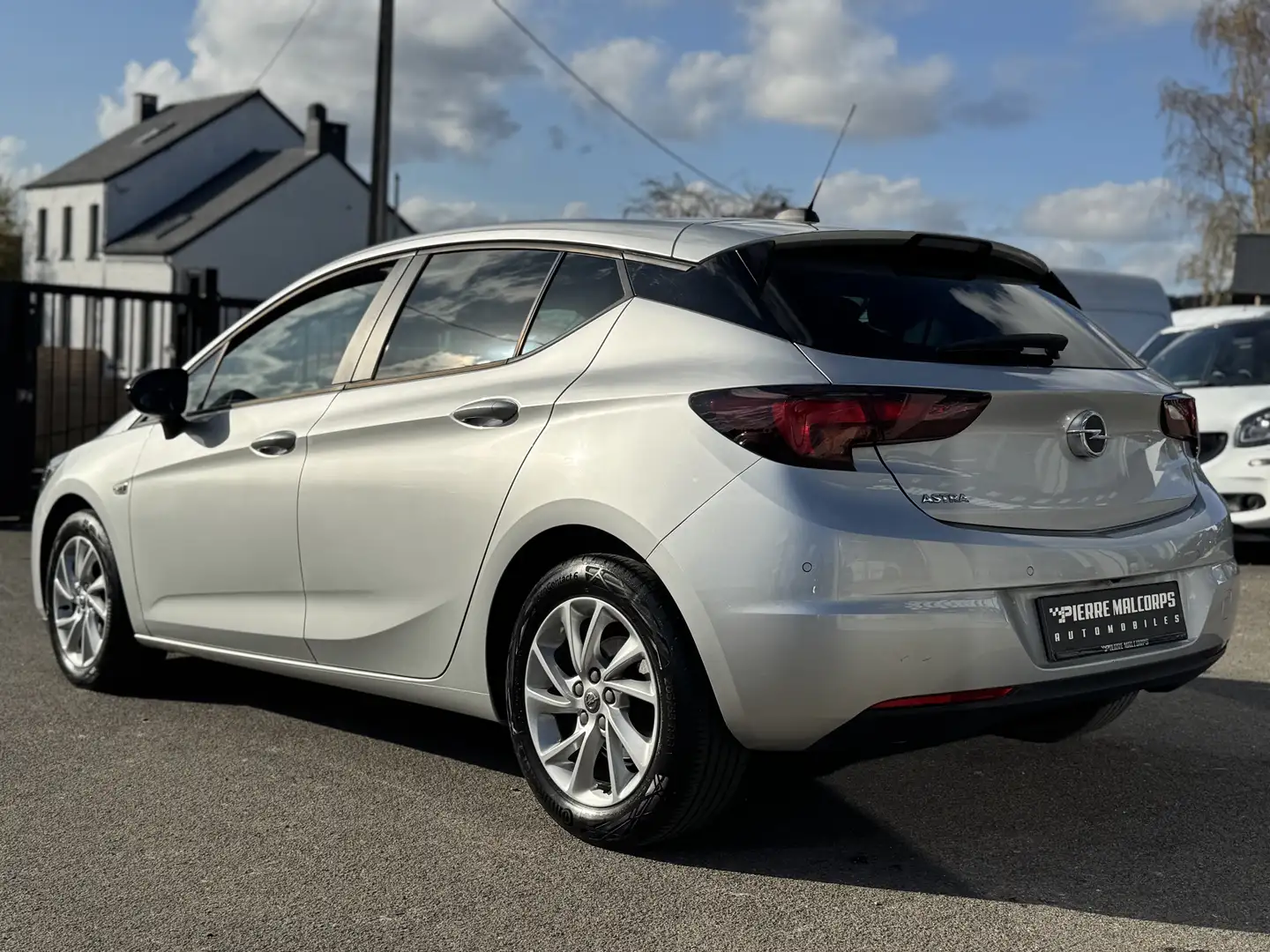 Opel Astra 1.2 Turbo EDITION Eu.6D / NAV / CARPLAY / CAMERA Zilver - 2