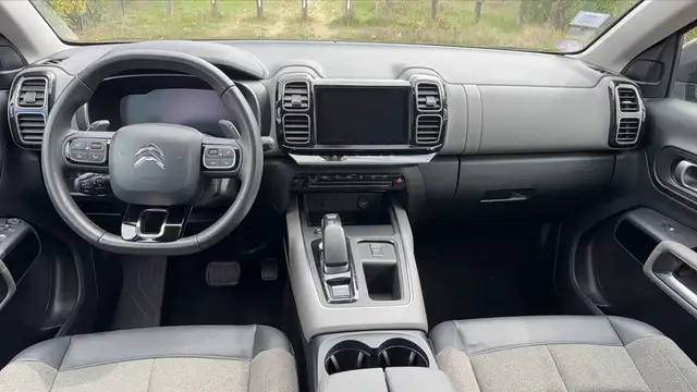 Citroen C5 Aircross view 11