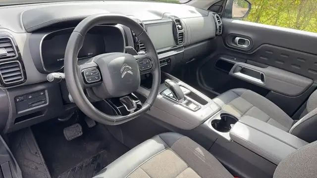 Citroen C5 Aircross view 8