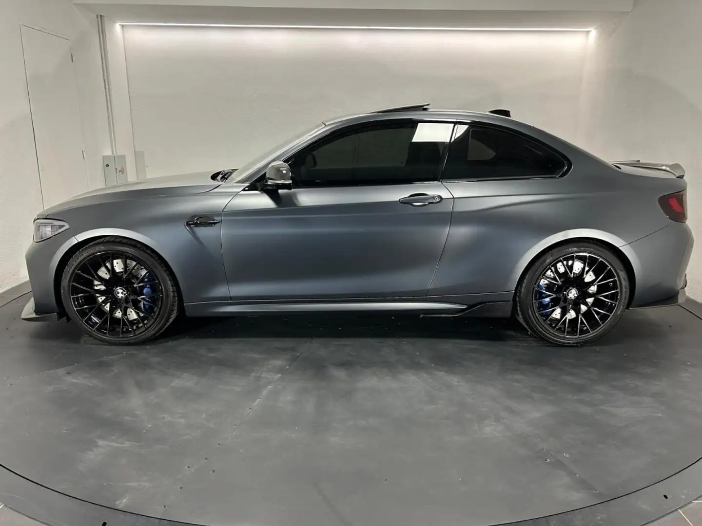 BMW M2 M2 370ch DKG - 56 000km - Pièces Compétition + Carbone - Full entretien BMW Gris - 2