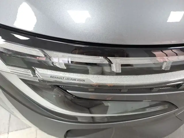 Renault Austral view 8