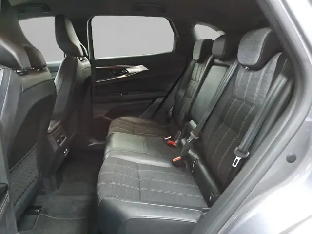 Renault Austral view 12