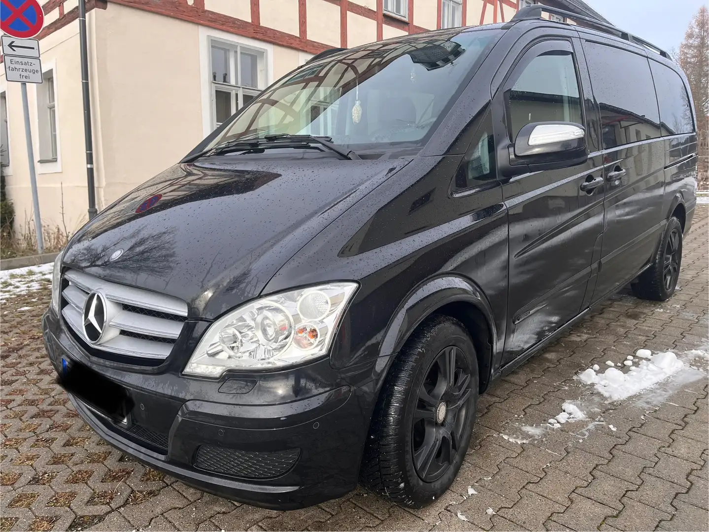Mercedes-Benz Viano 3.0 CDI Ambiente Edition lang (639.813) Schwarz - 2