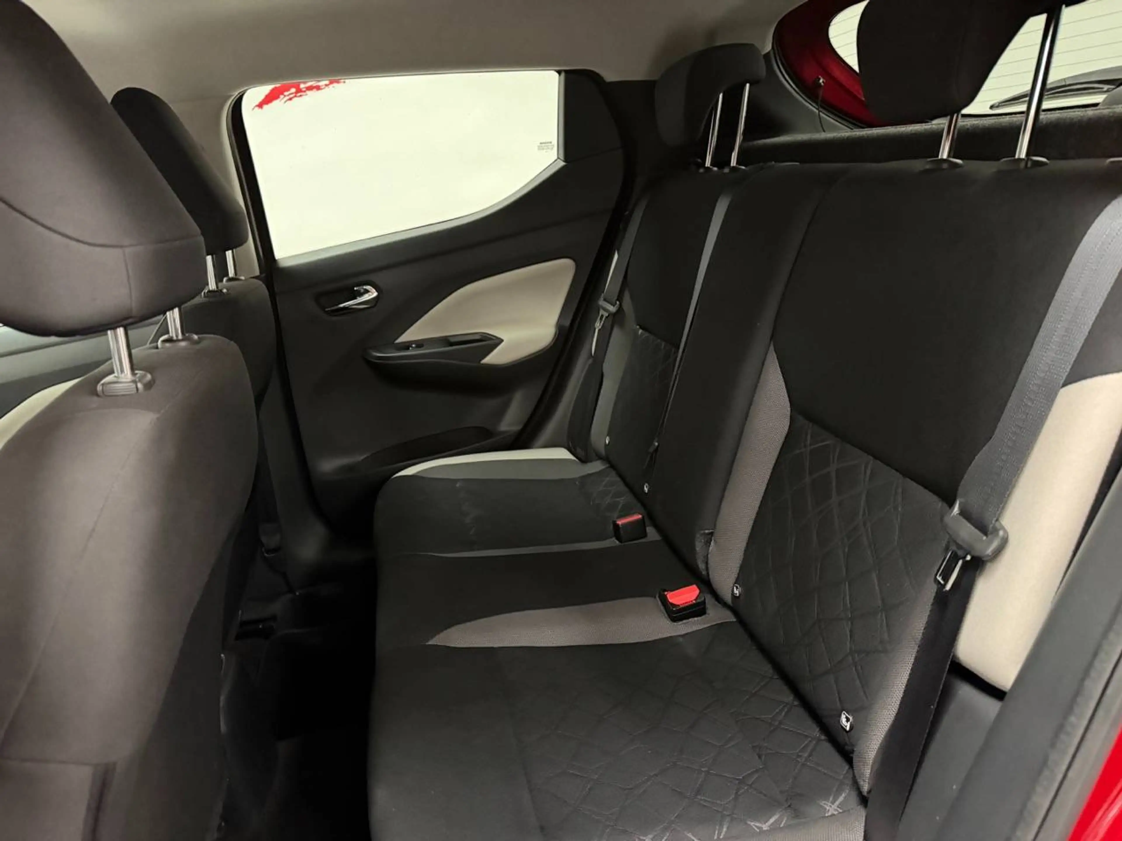 Nissan Micra Micra 1.0 IG-T Tekna — photo 10