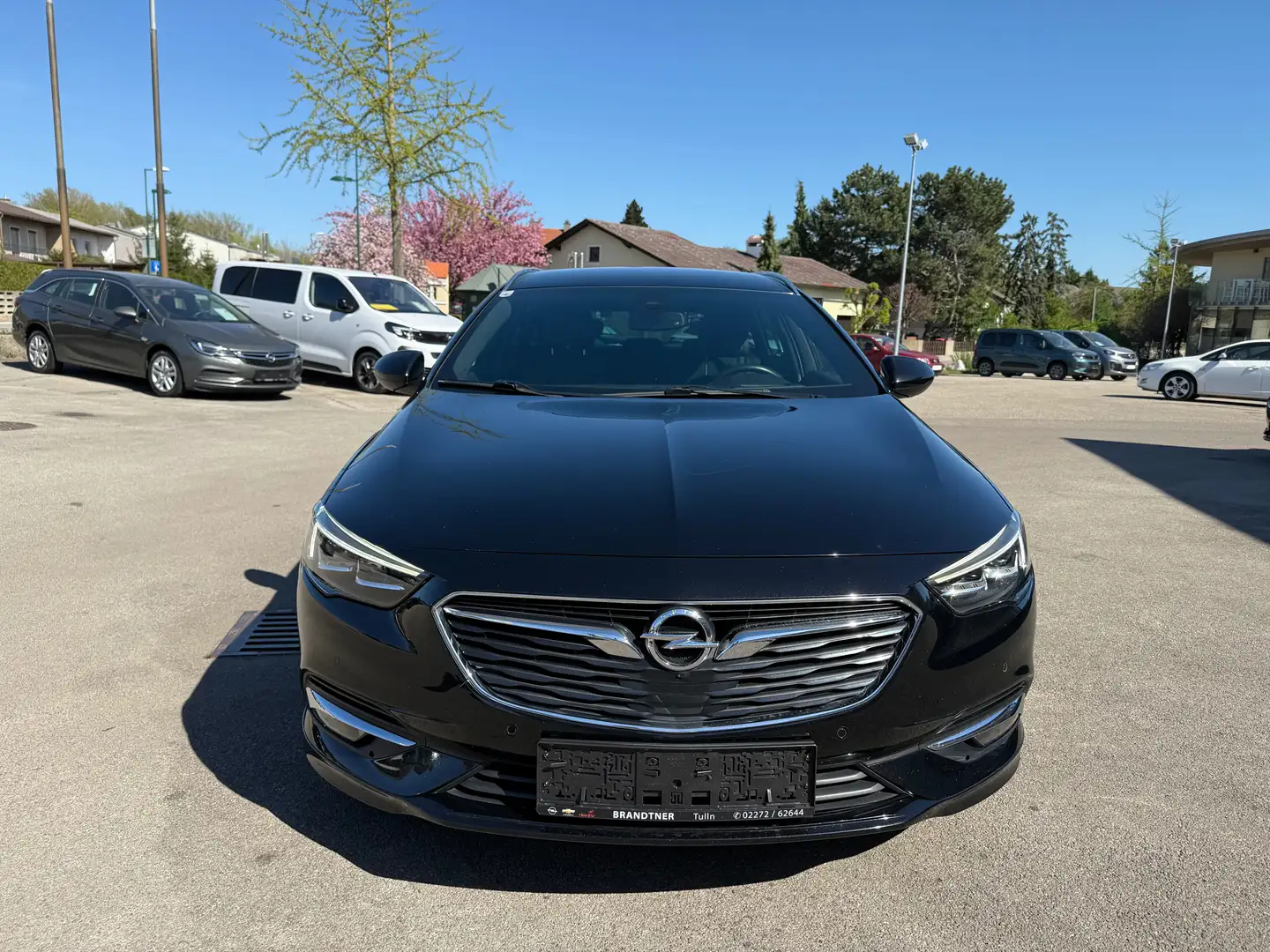 Opel Insignia ST 2,0 CDTI BlueInjection Exclusive St./St. System Zwart - 2