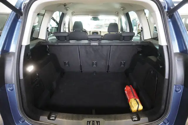 Ford Galaxy view 10