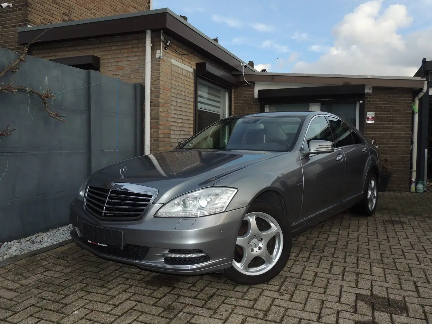 Mercedes-Benz S 400 hybrid Gri - 1