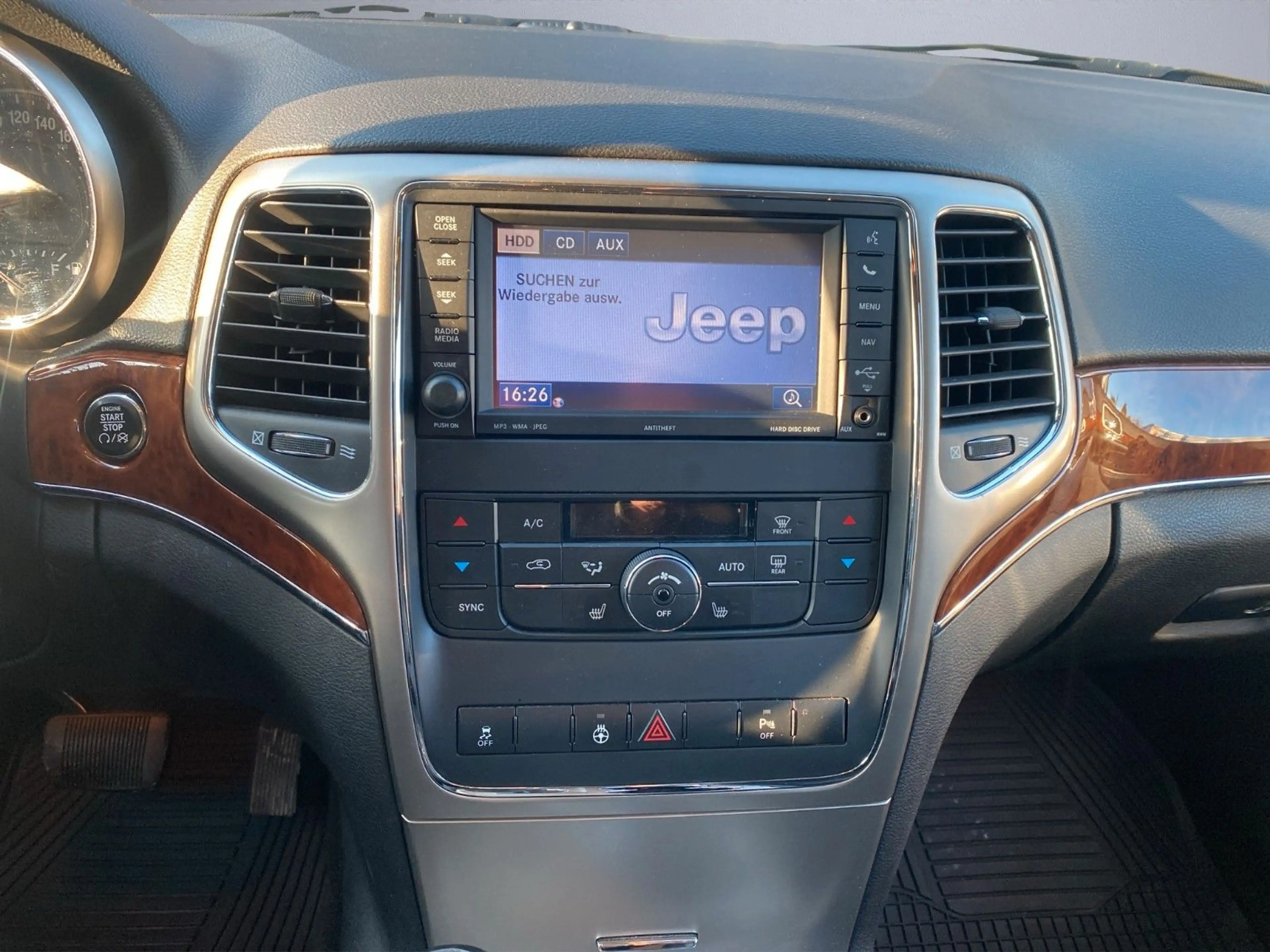 Jeep Grand Cherokee 3.0 CRD Limited 20 Zoll AHK — photo 14