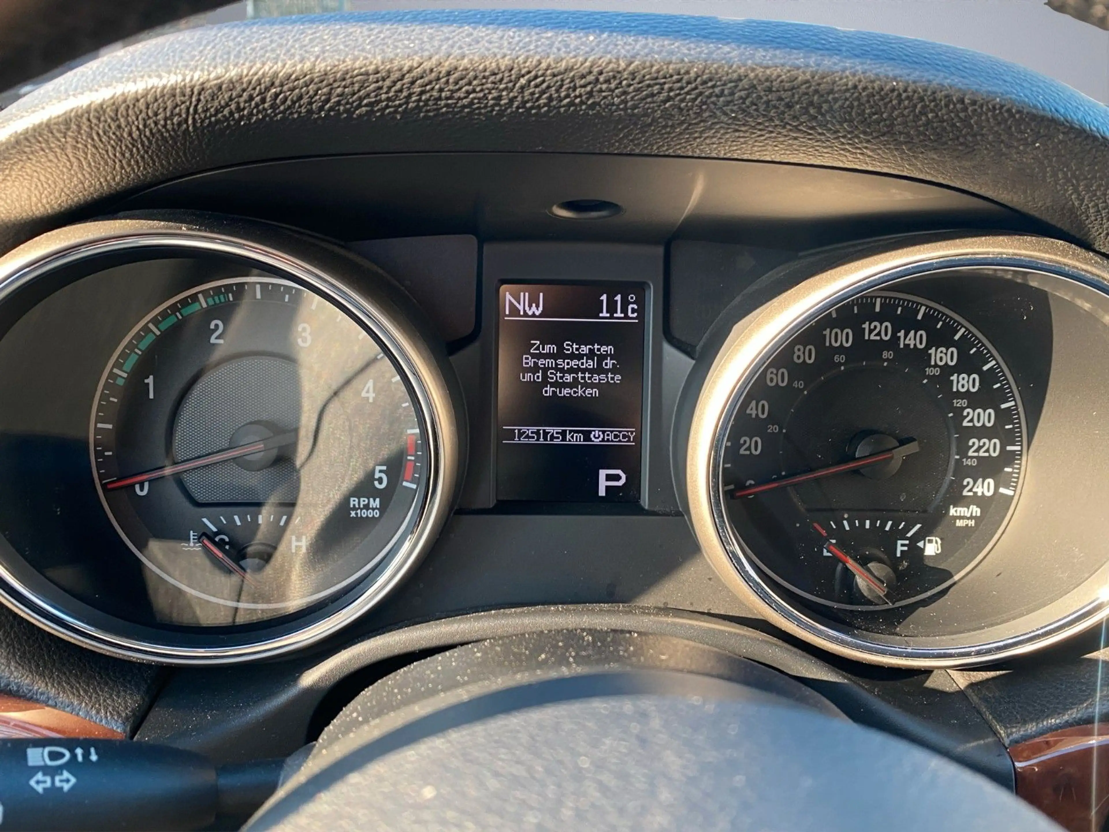 Jeep Grand Cherokee 3.0 CRD Limited 20 Zoll AHK — photo 11