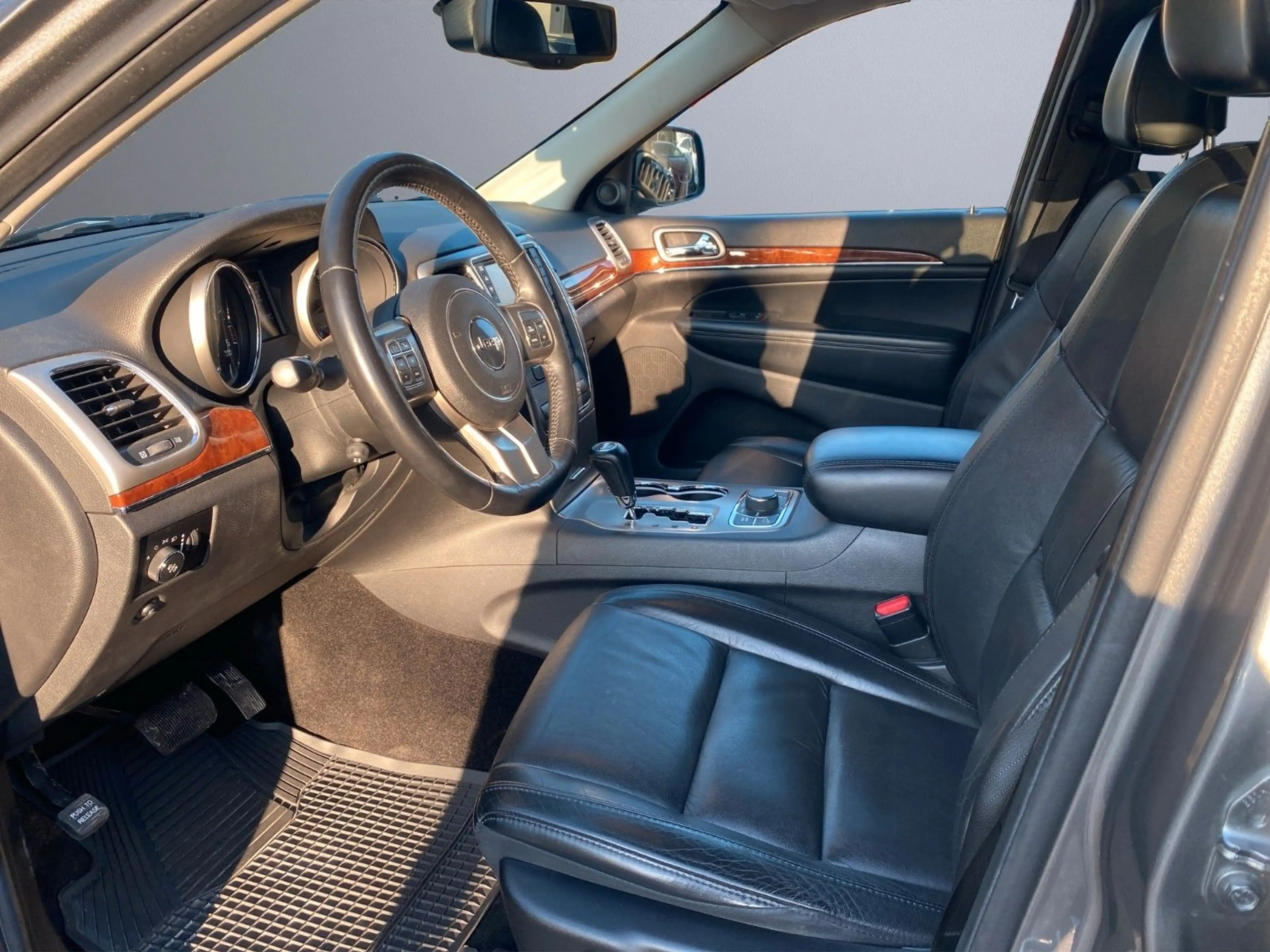 Jeep Grand Cherokee 3.0 CRD Limited 20 Zoll AHK — photo 9