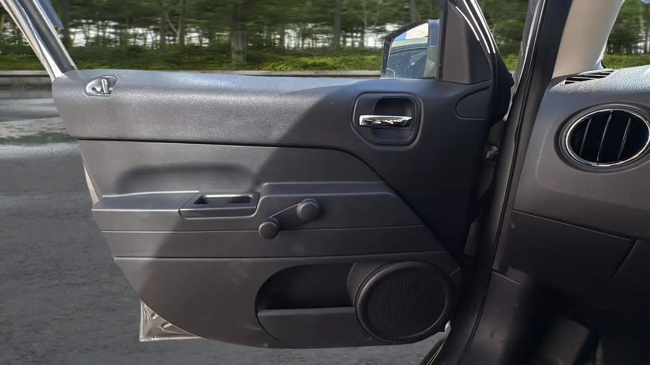 Jeep Patriot снимка Jeep Patriot