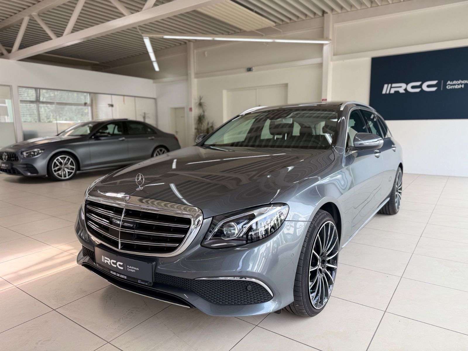 Mercedes-Benz E 220