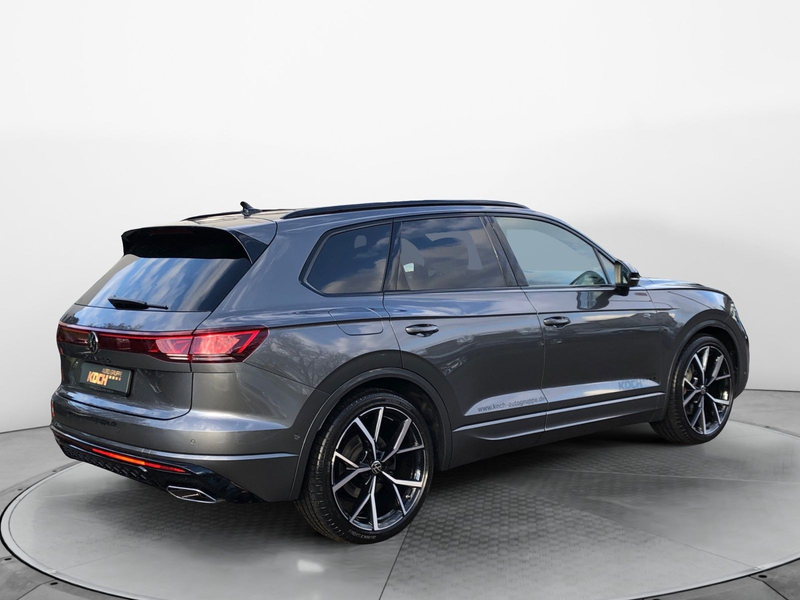 Volkswagen Touareg 3.0TDI R-Line Leder Pano HUD AHK — photo 9