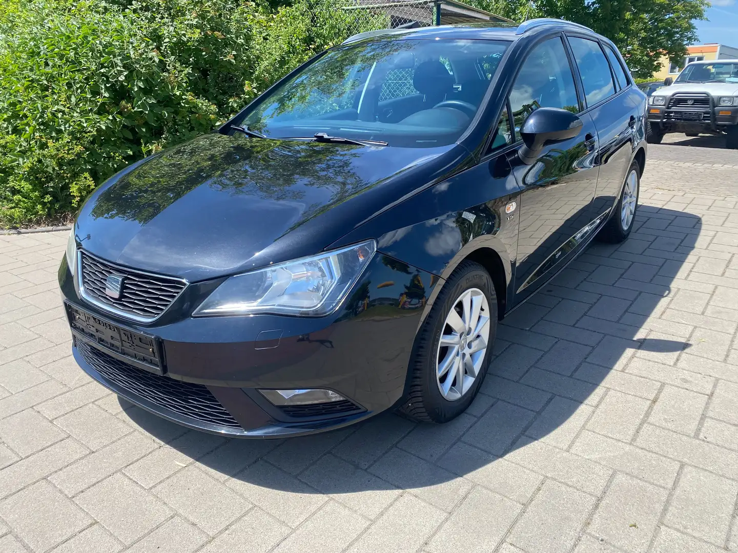 SEAT Ibiza Style Schwarz - 1