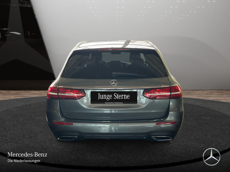 Mercedes-Benz E 400 d T 4M AMG+NIGHT+LED+STHZG+KAMERA+KEYLESS+9G — photo 9