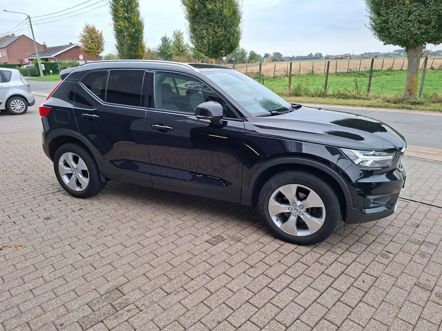 Volvo XC40 T2 AUTOMAAT ***LEDER GPS CAMERA*** Noir - 1