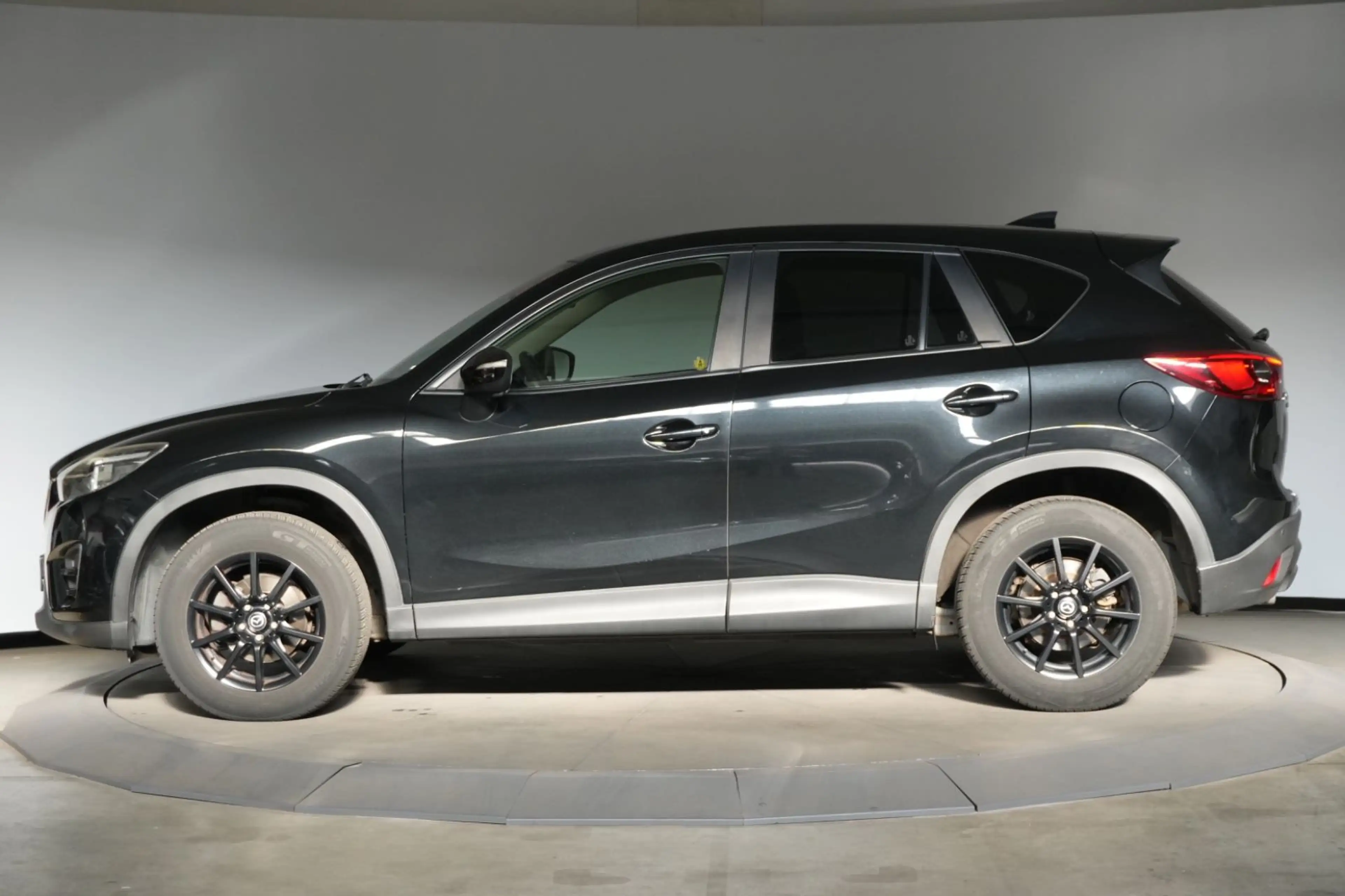 Mazda CX-5 2.2 TDI Exclusive-Line AWD StdHzg AHK PDC — photo 2