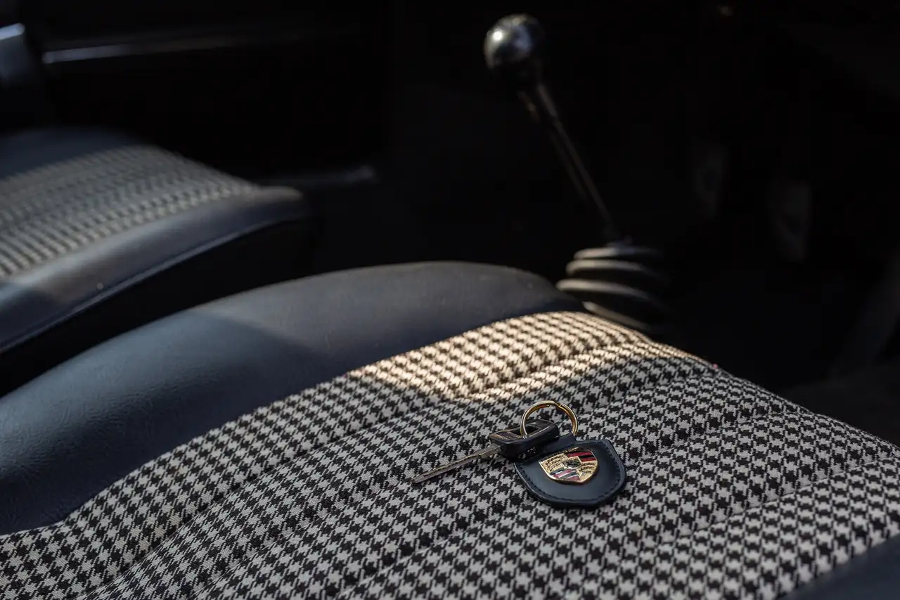 Porsche 911 2.4 T "Urmodell" Unrestauriert im Originalzustand, foto 9