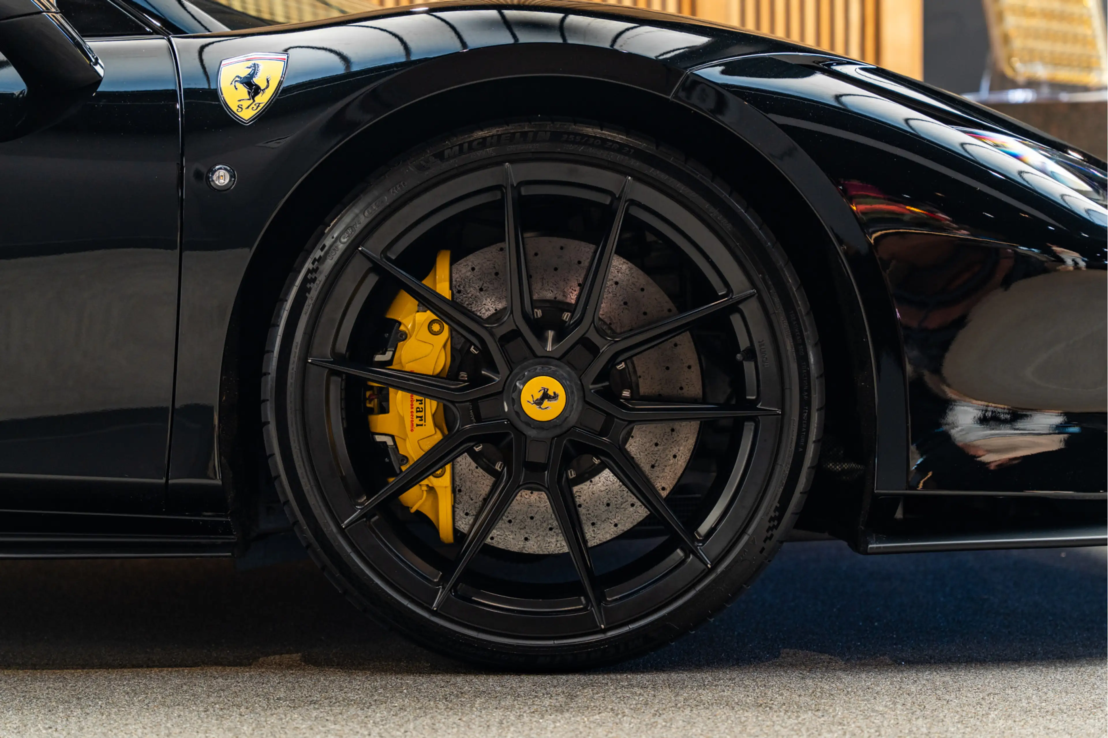 Ferrari F8 Spider 3.9 V8 Lift Carbon Seats Novitec Akrapovic Carbon — photo 12