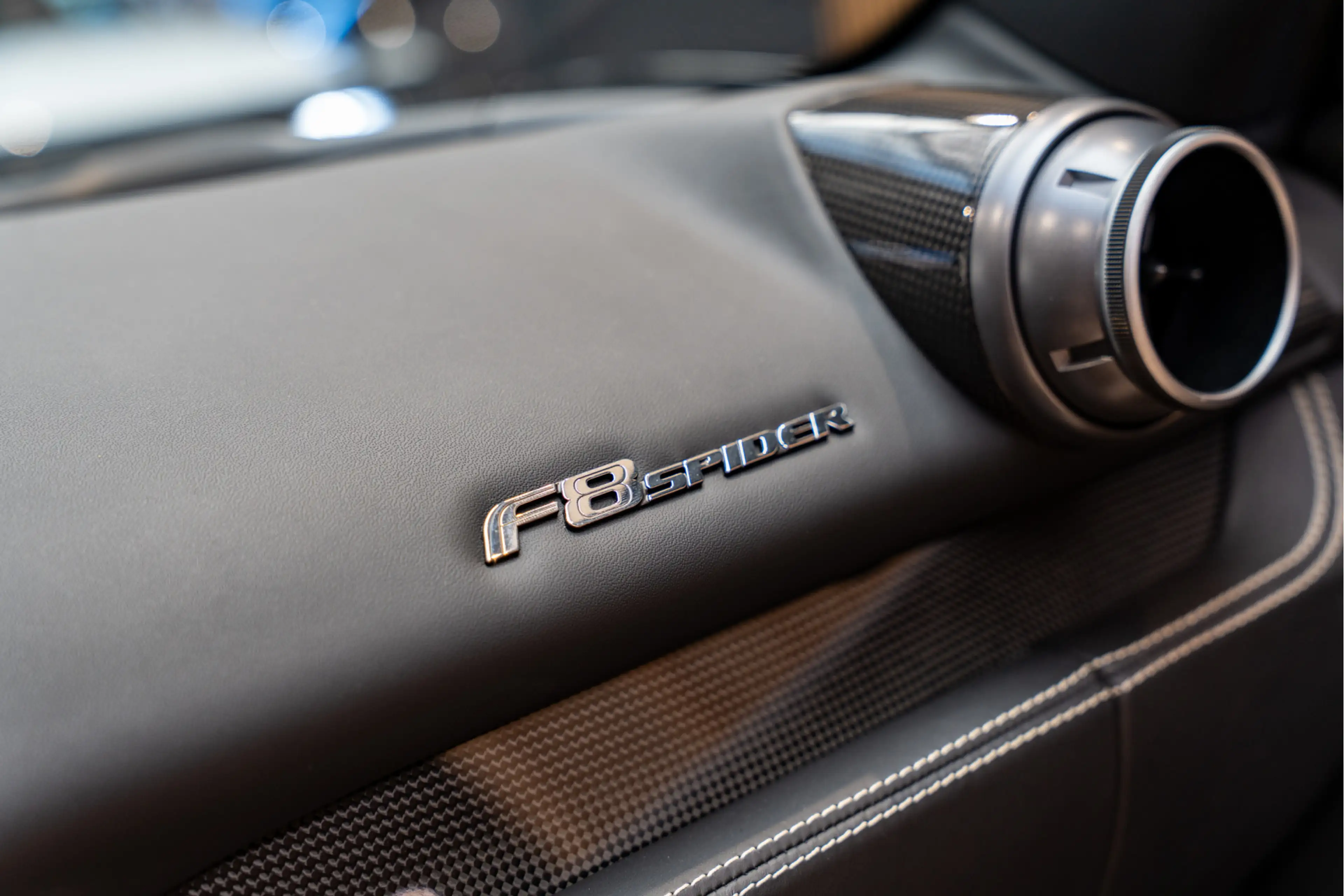 Ferrari F8 Spider 3.9 V8 Lift Carbon Seats Novitec Akrapovic Carbon — photo 38