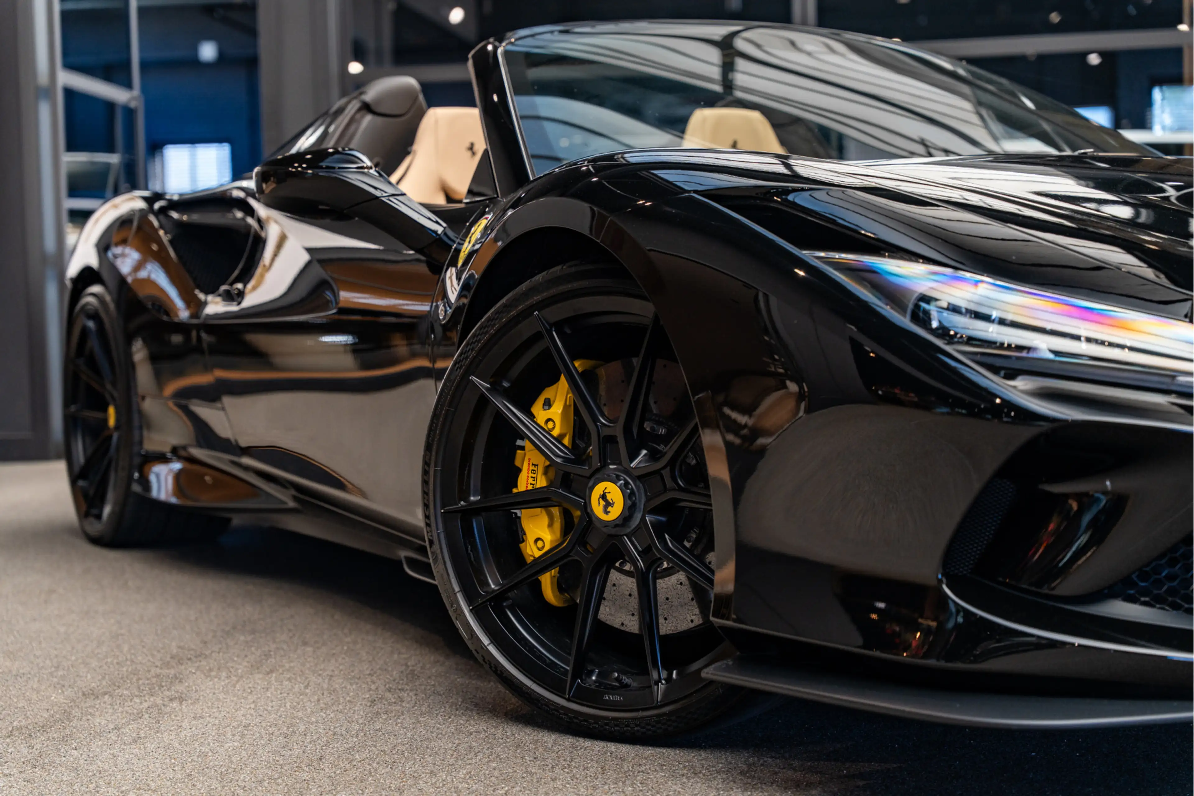 Ferrari F8 Spider 3.9 V8 Lift Carbon Seats Novitec Akrapovic Carbon — photo 11