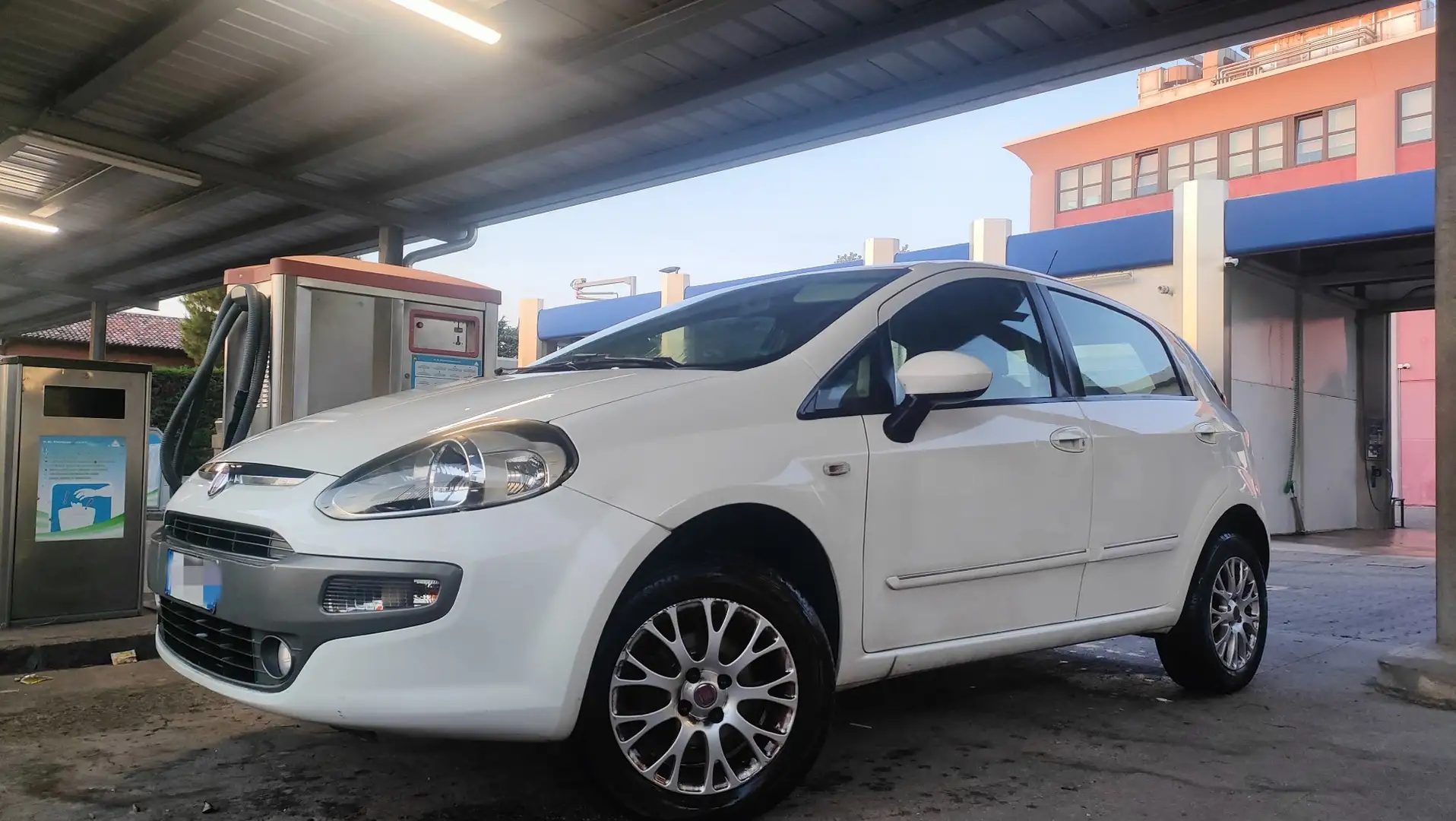 Fiat Punto Evo 5p 1.4 natural power Dynamic 70cv - 1