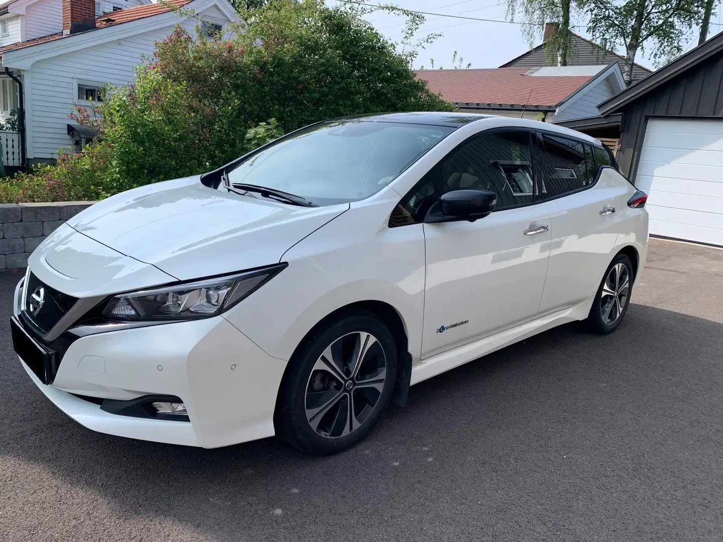 Nissan Leaf Leaf 40 kWh TEKNA Weiß - 2