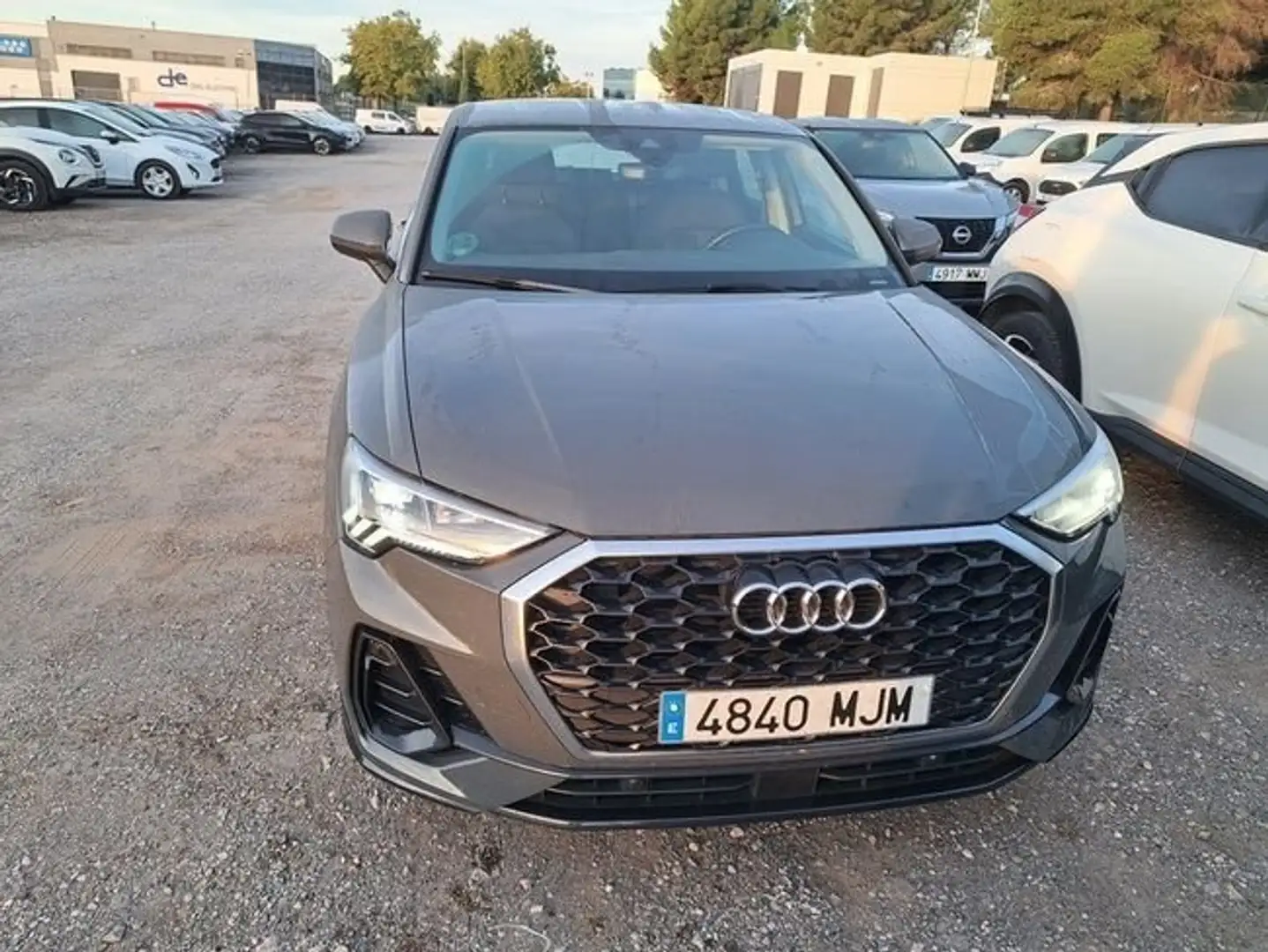 Audi Q3 35 TDI Advanced S tronic 110kW Gris - 2