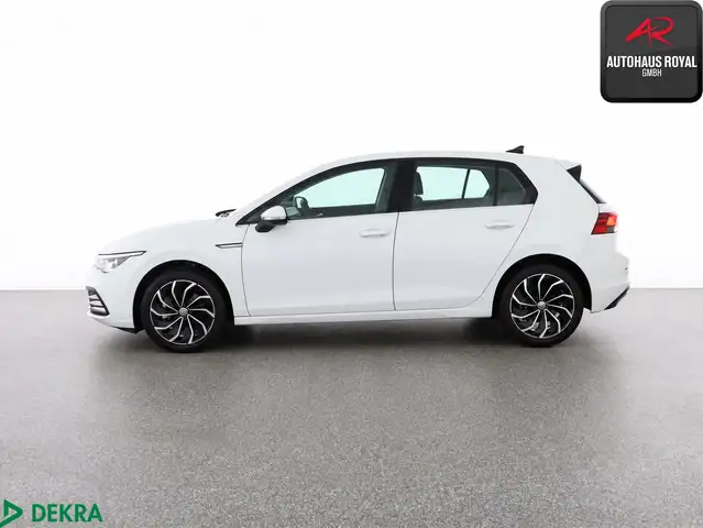 Volkswagen Golf view 2