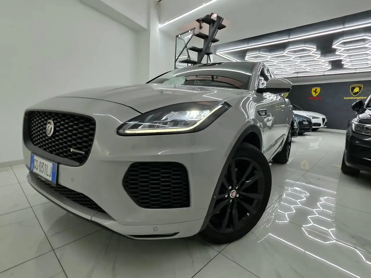 Jaguar E-Pace 2.0 i4 R-Dynamic HSE awd 200cv auto, миниатюра 10