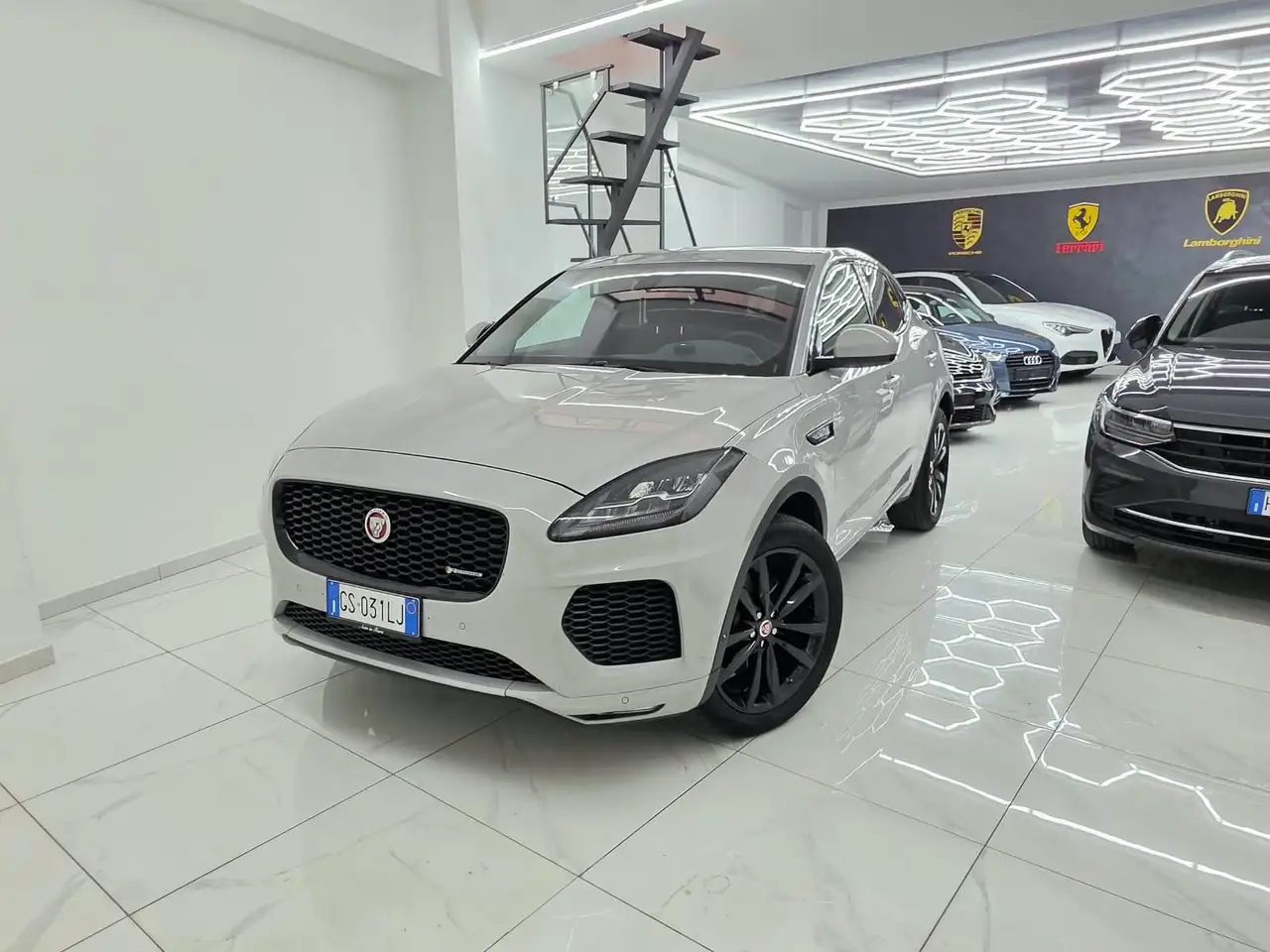 Jaguar E-Pace 2.0 i4 R-Dynamic HSE awd 200cv auto, миниатюра 6