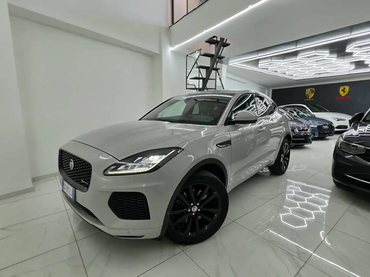 Jaguar E-Pace 2.0 i4 R-Dynamic HSE awd 200cv auto, миниатюра 4