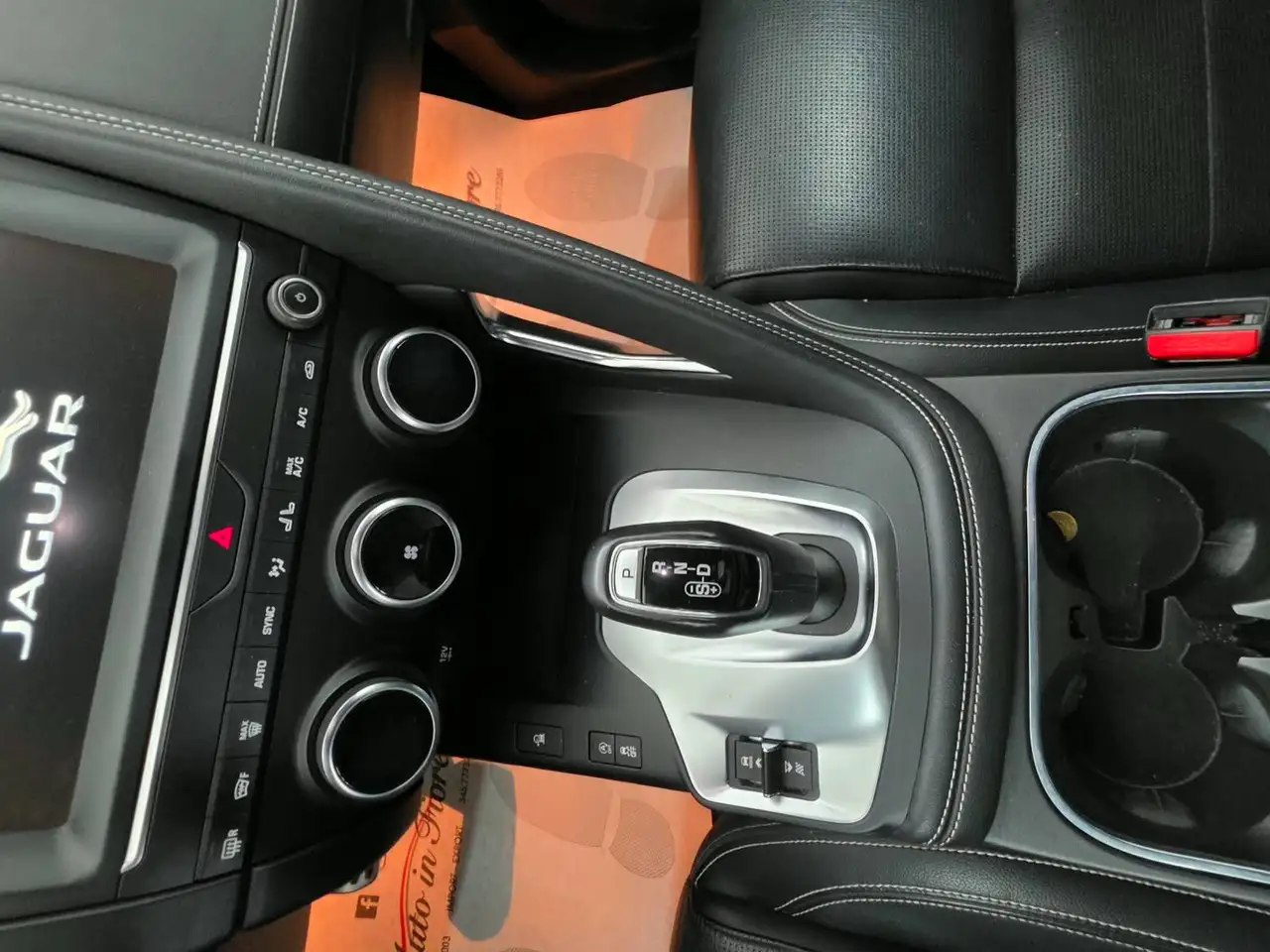 Jaguar E-Pace 2.0 i4 R-Dynamic HSE awd 200cv auto, миниатюра 15