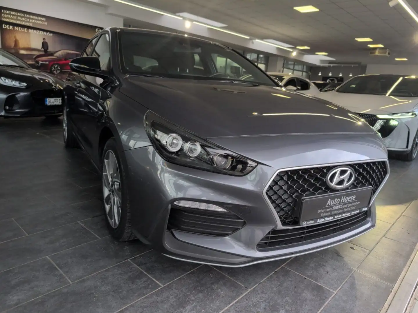 Hyundai i30 1.0 N-Line SHZ Kamera DAB ACAA Grijs - 1