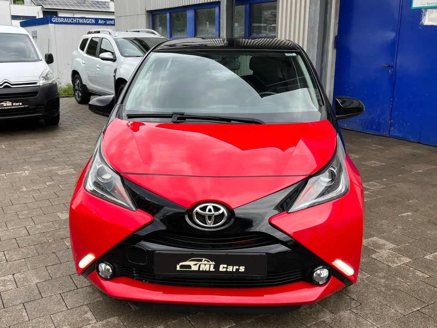 Toyota Aygo AYGO x-play Rot - 2