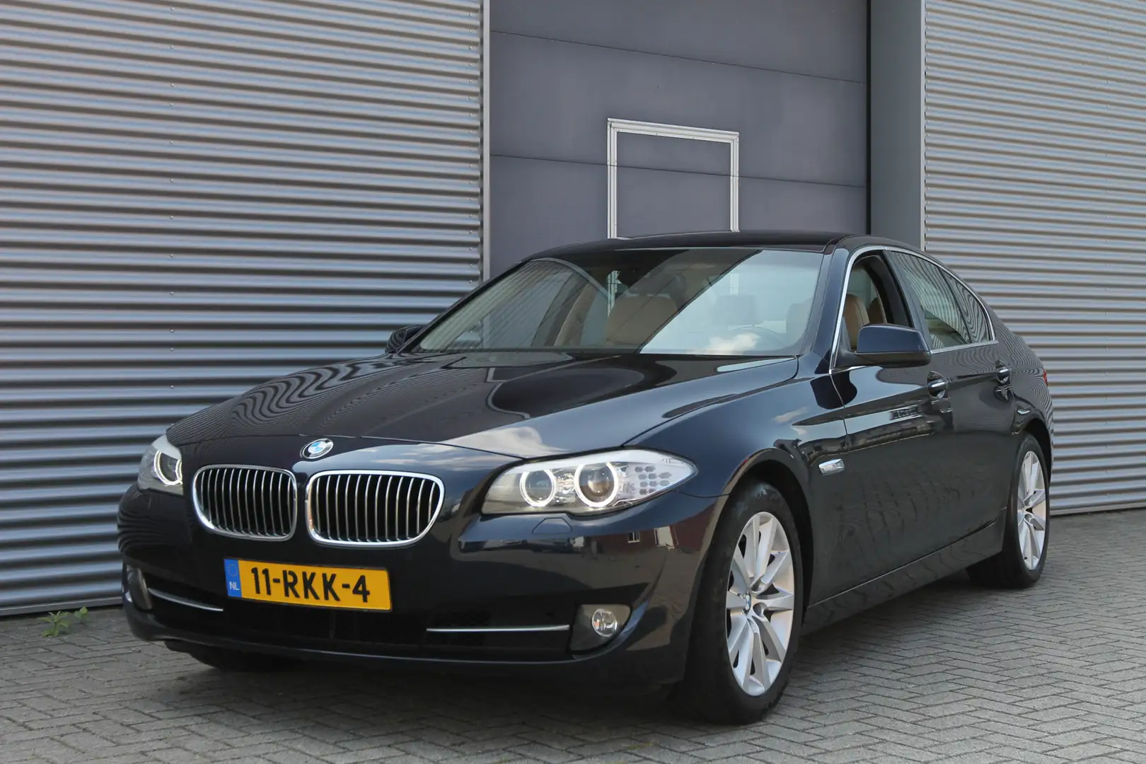 BMW 528 5-serie 528i High Executive I Aut. I 6 Cilinder I Blauw - 2