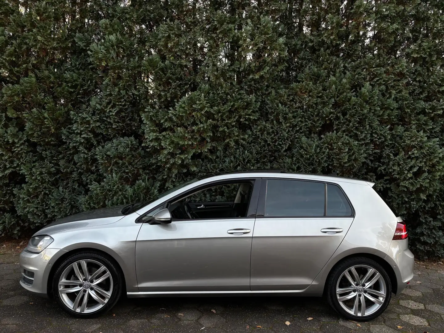 Volkswagen Golf 1.4 TSI Highline | Pano | Massage | Stoelverwarmin Gris - 2
