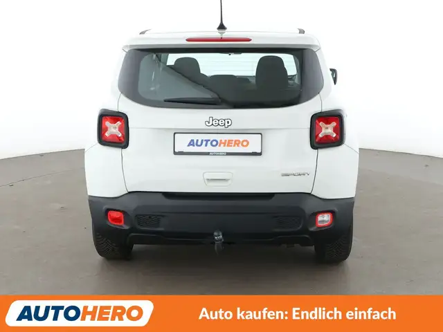 Jeep Renegade view 5