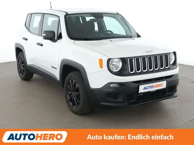 Jeep Renegade view 8