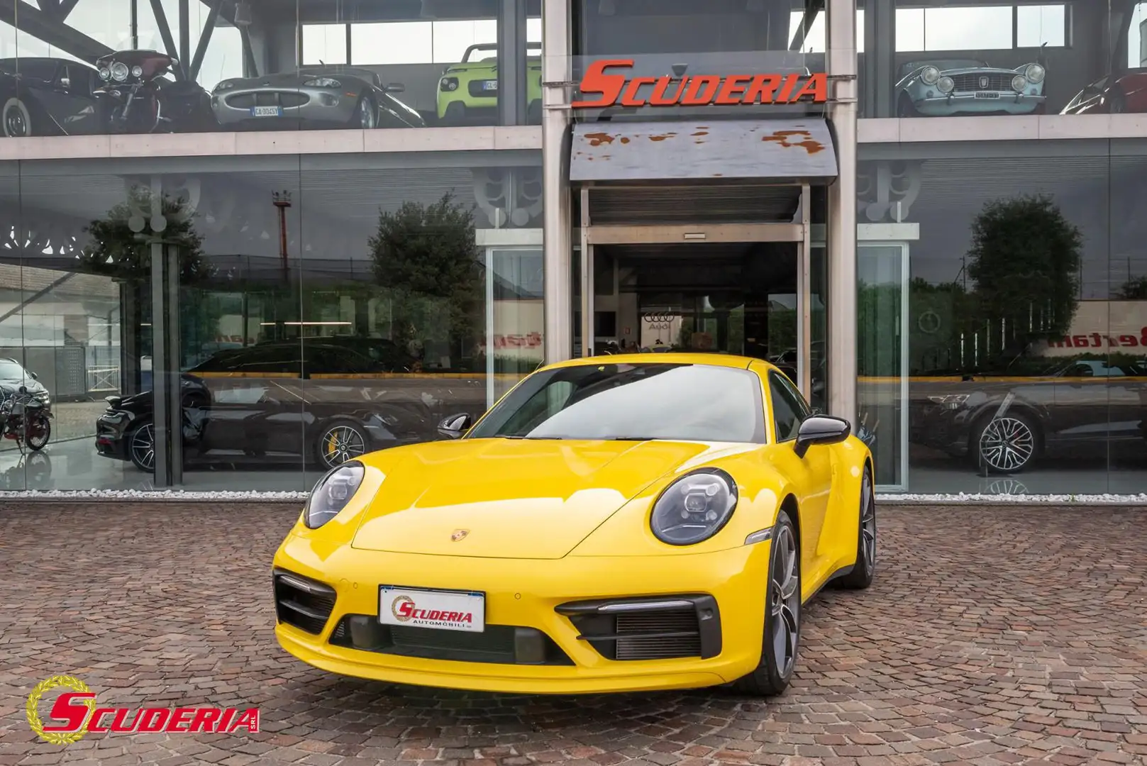 Porsche 911 992 Carrera S Giallo - 1
