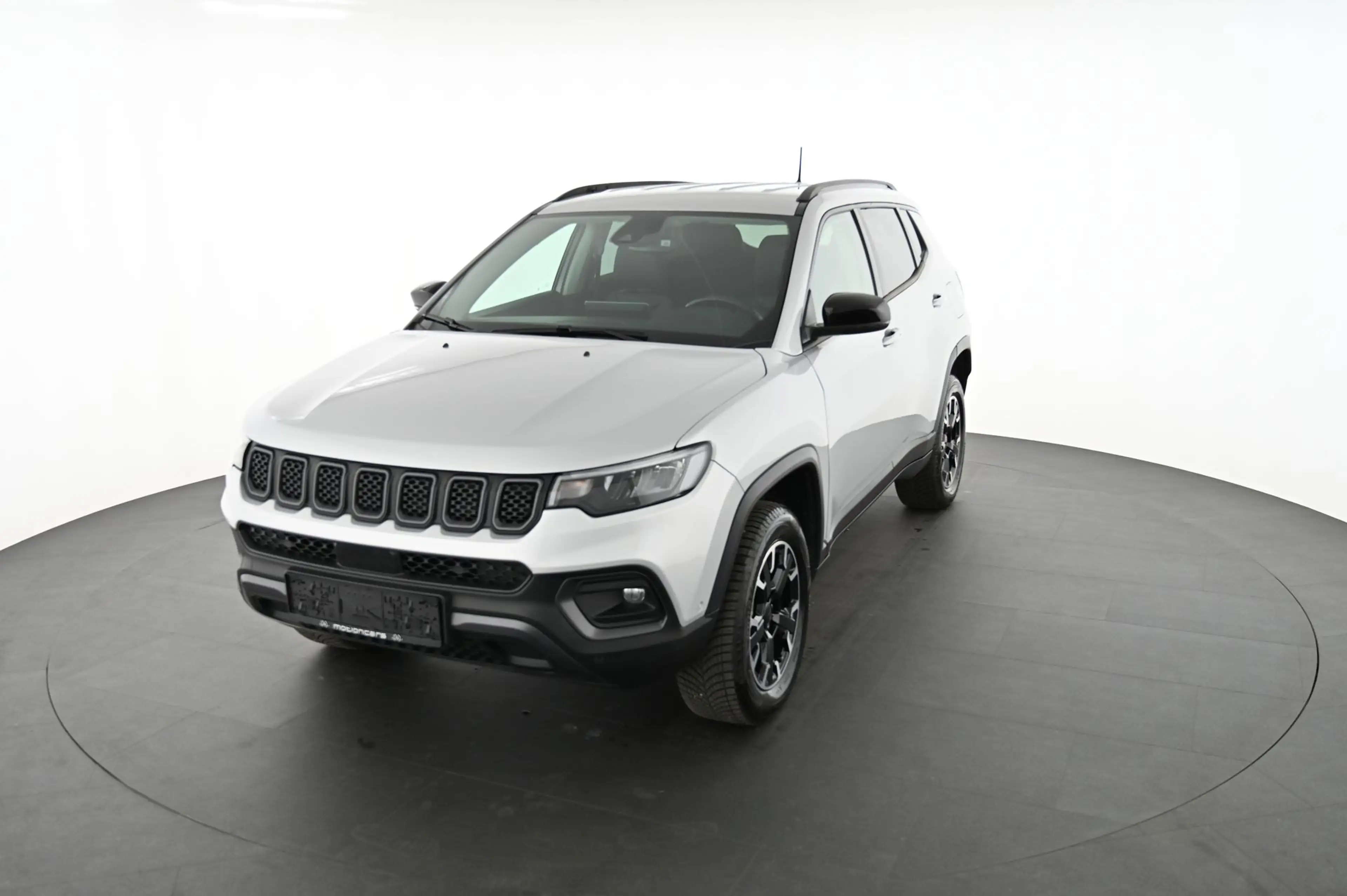 Jeep Compass van 1.3 4XE 240 TRAILHAWK AUTO 4X4 Pickerl NEU — photo 11