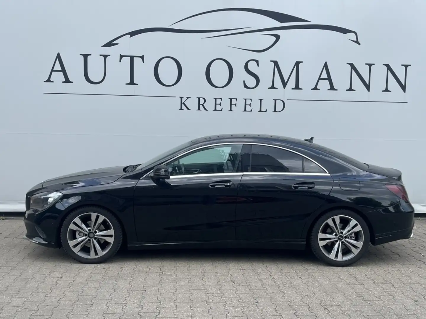 Mercedes-Benz CLA 200 d Coupé 2HAND*AMBIENTE*AHK*RFK Чорний - 2