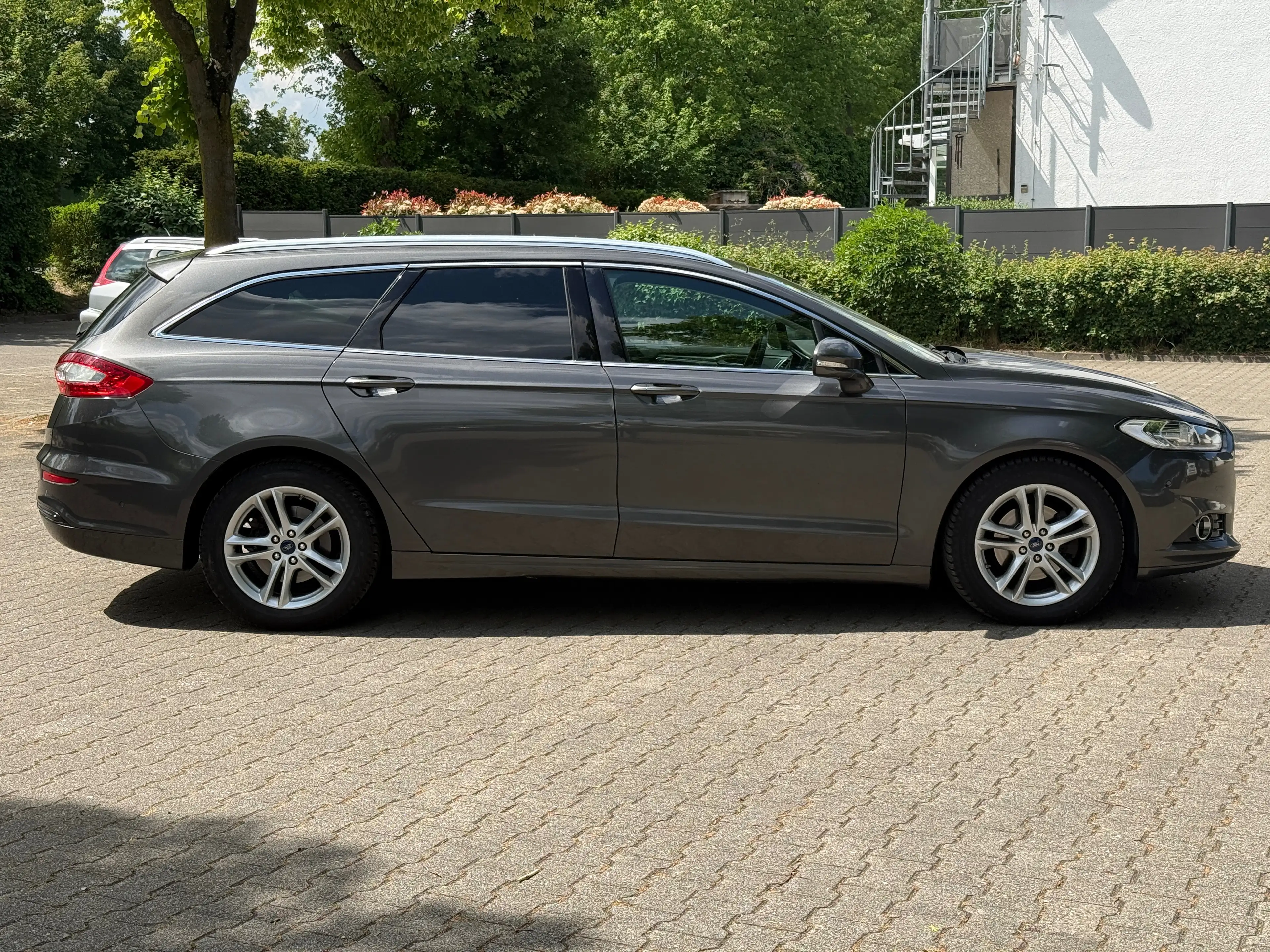 Ford Mondeo Titanium*EURO 6 * NAVI*SHZ*TOP — photo 4